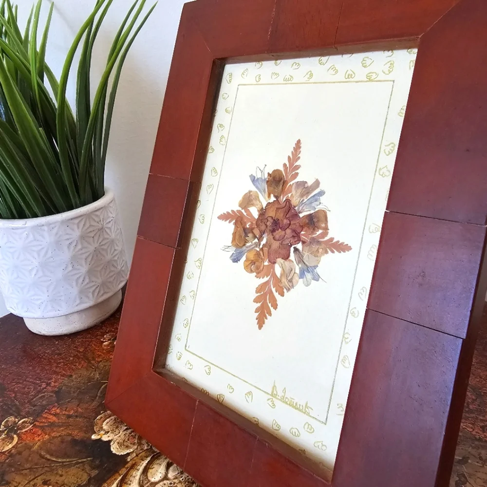 Vintage Handmade Pressed Flower Art Framed Botanical Floral Wall Decor Serbia